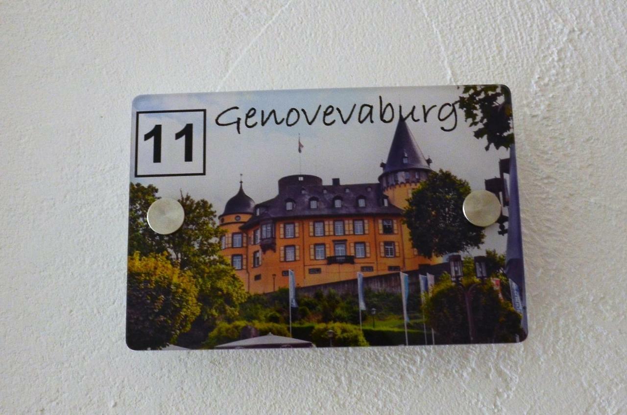 Nocleg ze śniadaniem Gaestehaus Am Hochsimmer Ettringen (Rhineland-Palatinate)