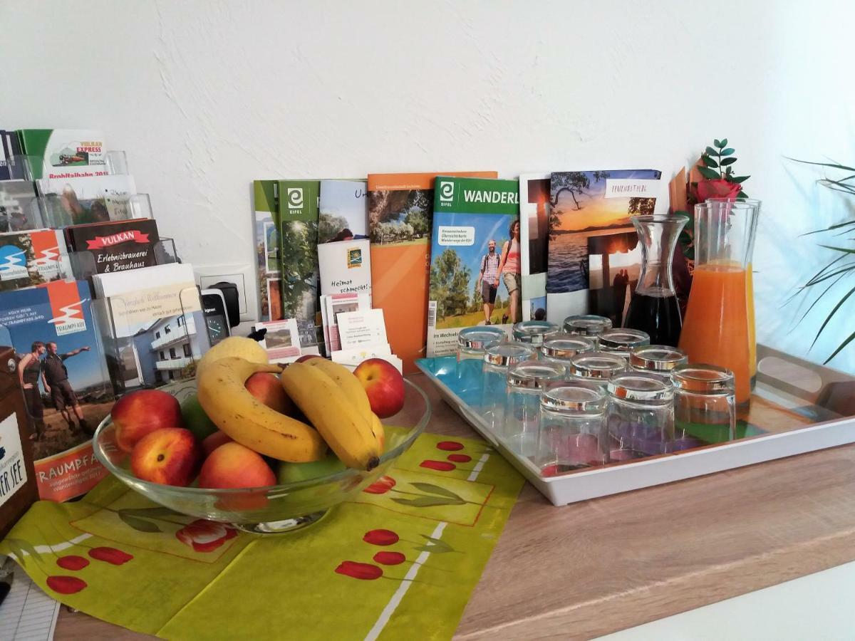 Gaestehaus Am Hochsimmer Bed & Breakfast Ettringen (Rhineland-Palatinate)